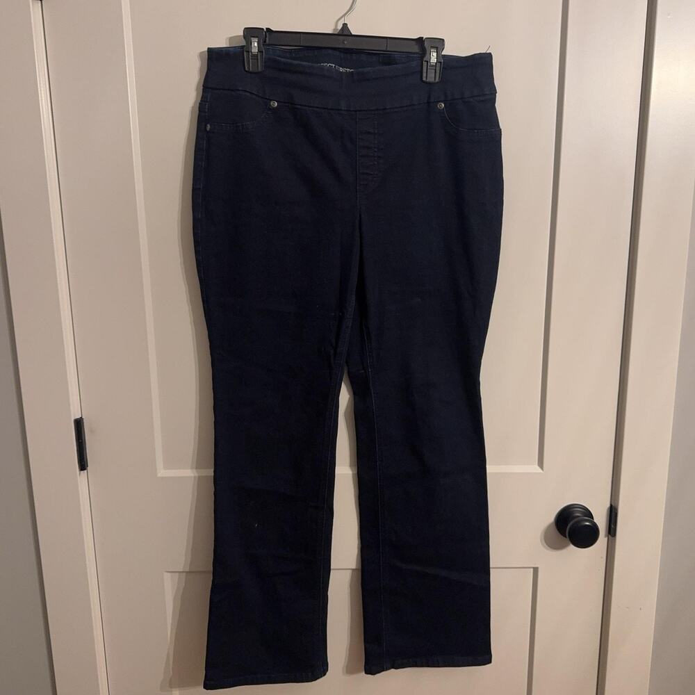 Chico's Perfect Stretch Jeans Sz 2R Blue Straight High Rise Pull On Denim